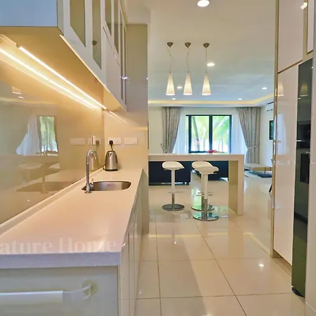 Swiss Garden Residences Beachfront Villa By Nature Home 2 Kuantan Exterior photo
